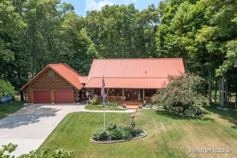 5794 Mullen Ridge Dr, Delton, MI 49046