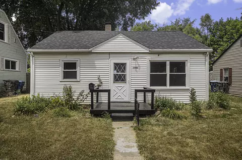 1703 Palmer Ave, Kalamazoo, MI 49001