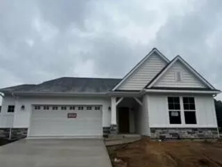 17388 Baltrusol Dr, Spring Lake, MI 49456