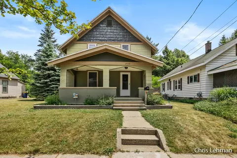 2036 Swensberg Ave NE, Grand Rapids, MI 49505
