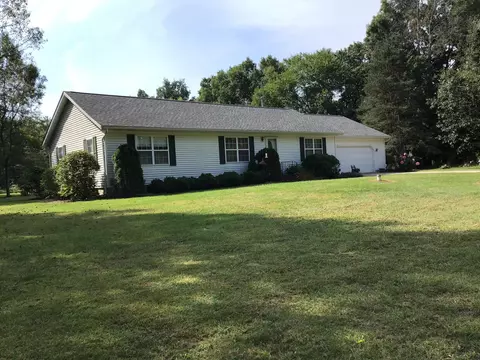 6465 W B Ave, Plainwell, MI 49080