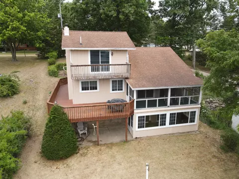 3202 Totem Trl, Reading, MI 49274