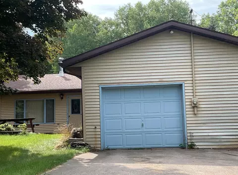 420 84th St SE, Byron Center, MI 49315