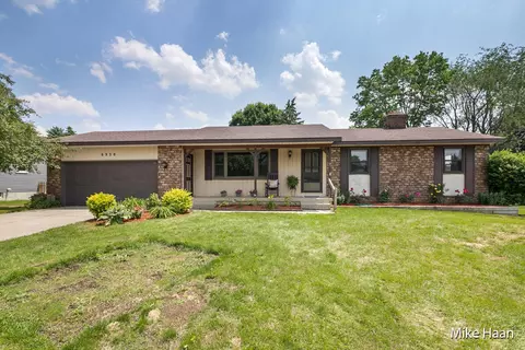 6930 Maier Ave SW, Grandville, MI 49418