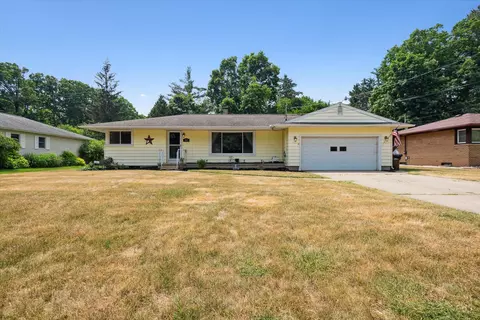 944 Thomas Dr, Jackson, MI 49203 photo 3