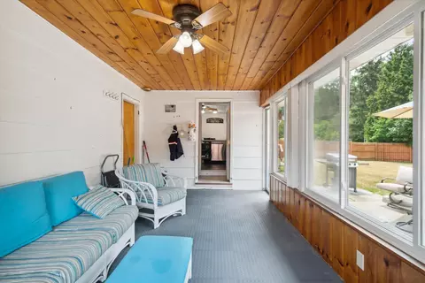 944 Thomas Dr, Jackson, MI 49203 photo 11