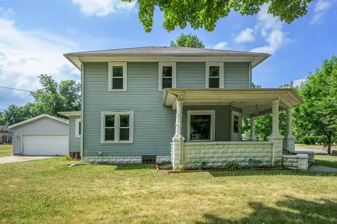 300 S Hooker Ave, Three Rivers, MI 49093 photo 2