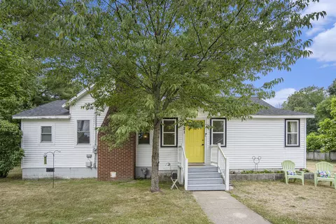 121 Randolph St, Bangor, MI 49013