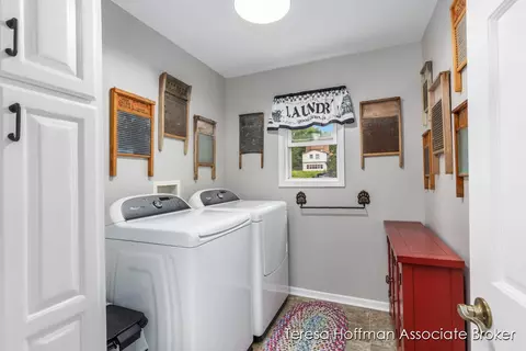 349 Clear Lk, Dowling, MI 49050 photo 24