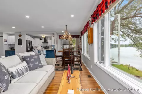 349 Clear Lk, Dowling, MI 49050 photo 13