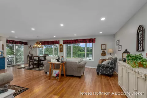349 Clear Lk, Dowling, MI 49050 photo 11