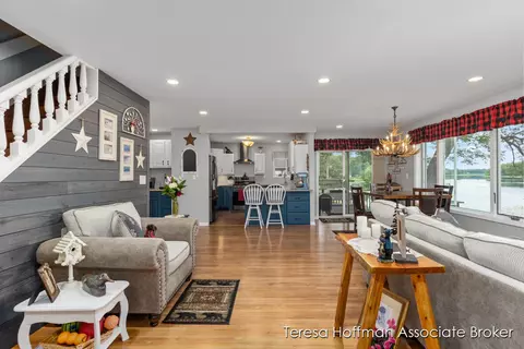 349 Clear Lk, Dowling, MI 49050 photo 12