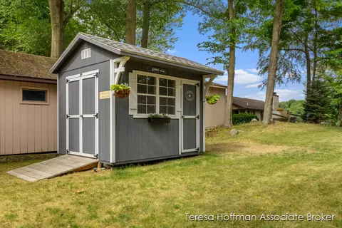 349 Clear Lk, Dowling, MI 49050 photo 55