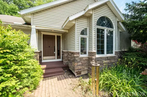 2500 Mcintosh Ave NE, Grand Rapids, MI 49525