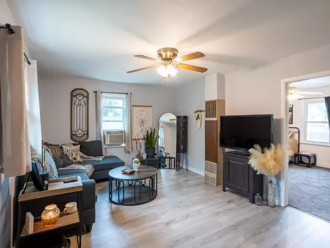 233 E Clark St, Jackson, MI 49203 photo 26