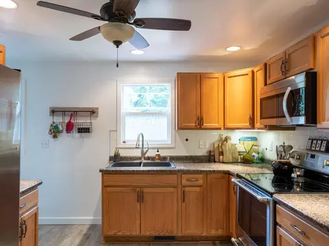 233 E Clark St, Jackson, MI 49203 photo 8