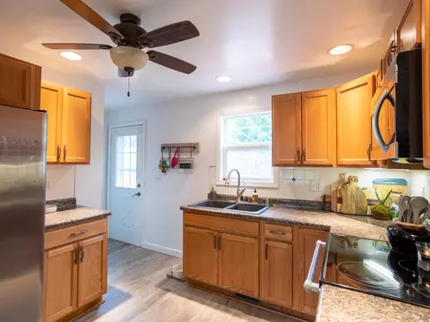 233 E Clark St, Jackson, MI 49203 photo 7