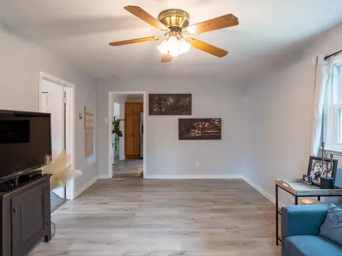 233 E Clark St, Jackson, MI 49203 photo 28