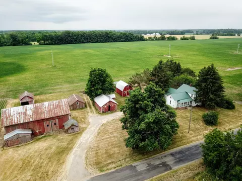 11491 Prattville Rd, Pittsford, MI 49271