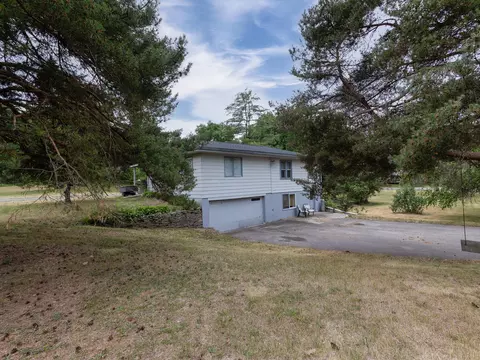 7411 Chicago Rd, Napoleon, MI 49261 photo 5