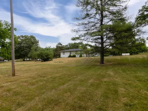 7411 Chicago Rd, Napoleon, MI 49261 photo 2
