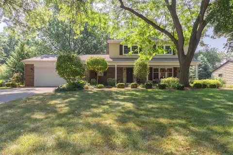 6735 Pleasantview Dr, Portage, MI 49024