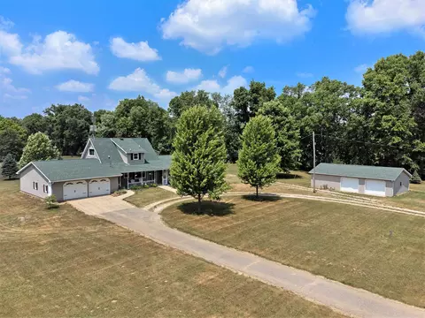 9400 River Rd, Bellevue, MI 49021