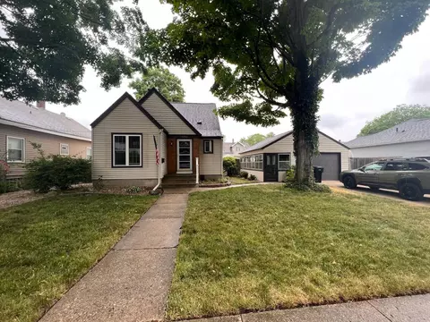 1664 Berkley Ave SW, Wyoming, MI 49509