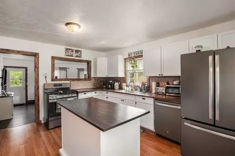 424 W Day St, Stanton, MI 48888 photo 7