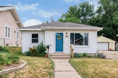 30 Dean St NE, Grand Rapids, MI 49505