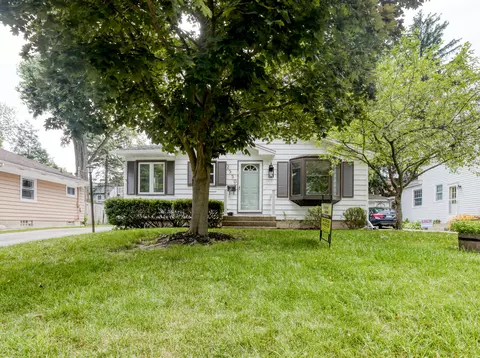 2550 Richards Dr SE, Grand Rapids, MI 49506