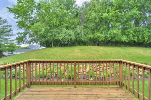 868 Chamberlain Ct, Jackson, MI 49203 photo 11