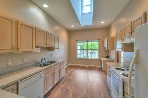 868 Chamberlain Ct, Jackson, MI 49203 photo 7