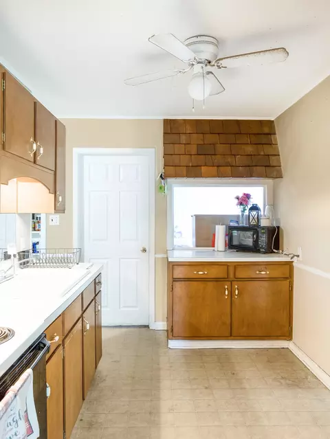 630 W Monroe St, Jackson, MI 49202 photo 10