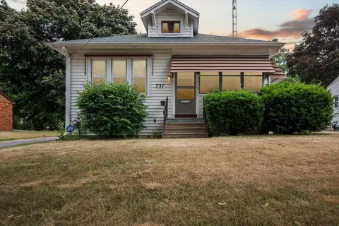 737 N State St, Jackson, MI 49202