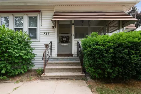 737 N State St, Jackson, MI 49202 photo 2