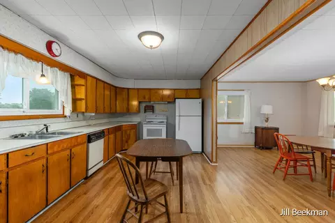 1845 144th Ave, Dorr, MI 49323 photo 2