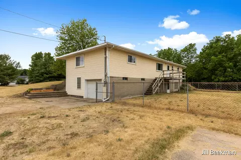 1845 144th Ave, Dorr, MI 49323 photo 12