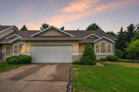 1639 Quail Run Dr, Kalamazoo, MI 49009