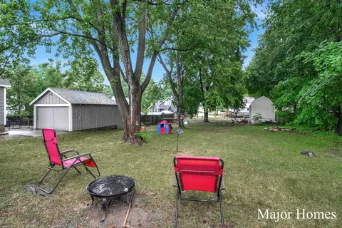 814 Pearl St, Belding, MI 48809 photo 21
