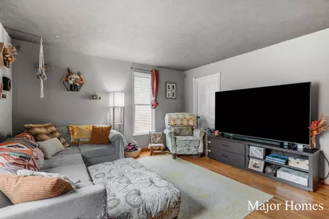 814 Pearl St, Belding, MI 48809 photo 6
