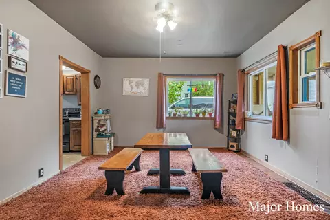 814 Pearl St, Belding, MI 48809 photo 4