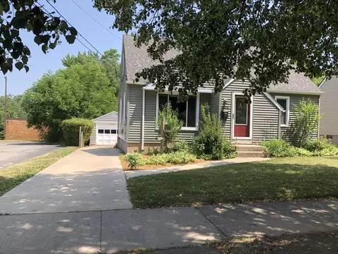 1304 Spring Ave NE, Grand Rapids, MI 49505