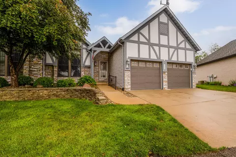 484 Augsburg Path, St. Joseph, MI 49085