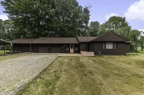126 Florence St, Plainwell, MI 49080