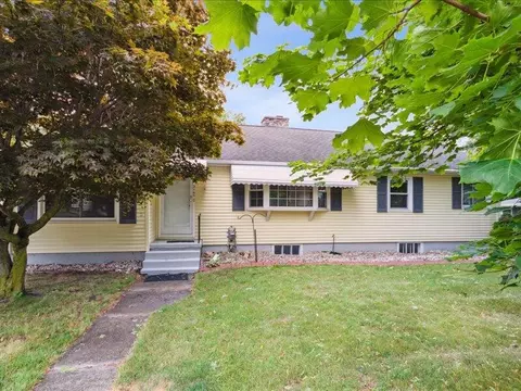 2165 Maple Dr, Jackson, MI 49203 photo 3
