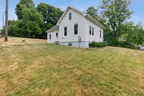 601 Clinton St, Marshall, MI 49068 photo 2