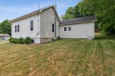 601 Clinton St, Marshall, MI 49068 photo 28