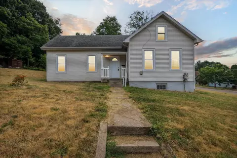601 Clinton St, Marshall, MI 49068