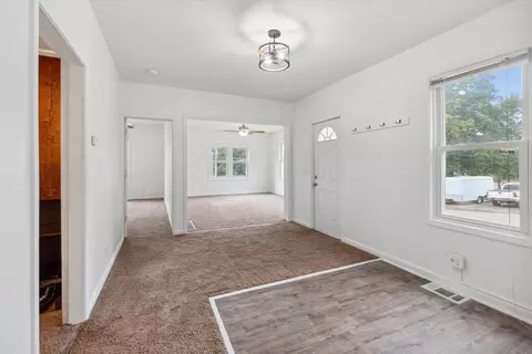 601 Clinton St, Marshall, MI 49068 photo 7